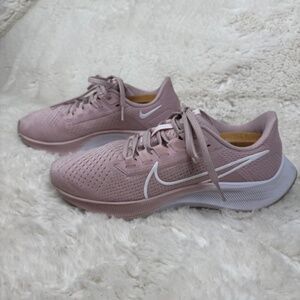 Nike Air Zoom Pegasus 38 Running Shoe Sneaker Light Pink Women's Size 8